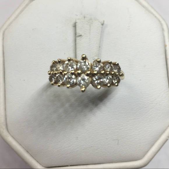 Jewelry - 14K Gold diamonds engagement Ring